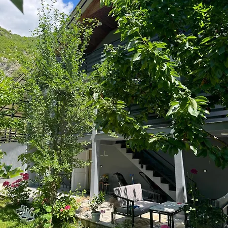 Pensionat Alpine Paradise